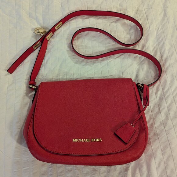 Handbags - Michael Kors Hamilton Legacy Medium Messenger Bag.